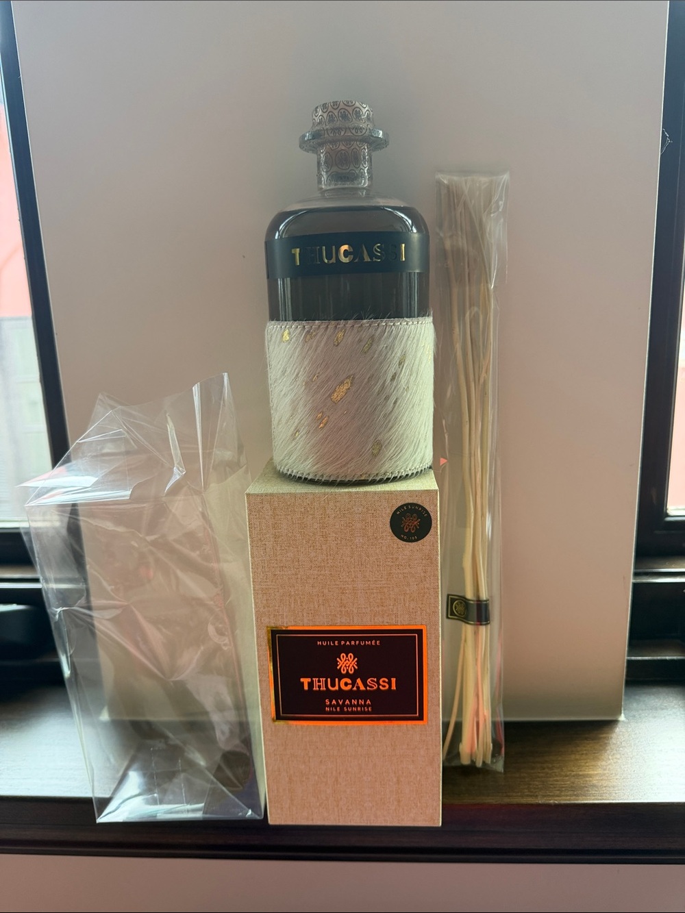 “THUCASSI” Elegant Strong Beautiful Scent NIB